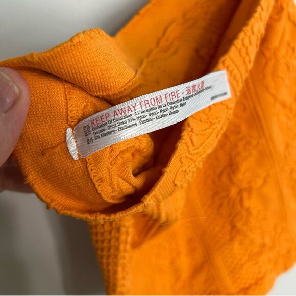 Urban Outfitters Out From Under Orange Textured Tube Top Strapless Size XS/Small - Picture 4 of 5